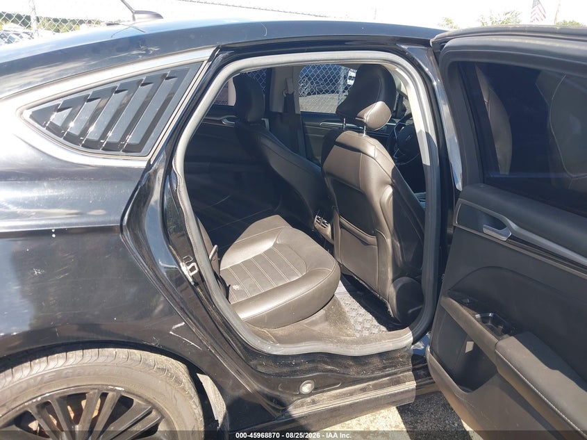 2016 FORD FUSION auction photo 8