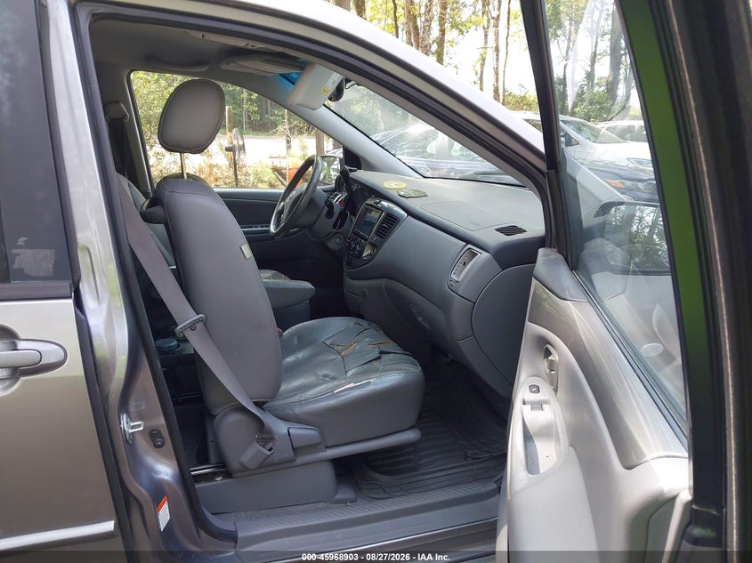 2004 MAZDA MPV auction photo 5