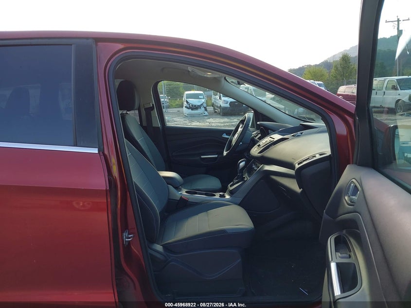 2015 FORD ESCAPE auction photo 5