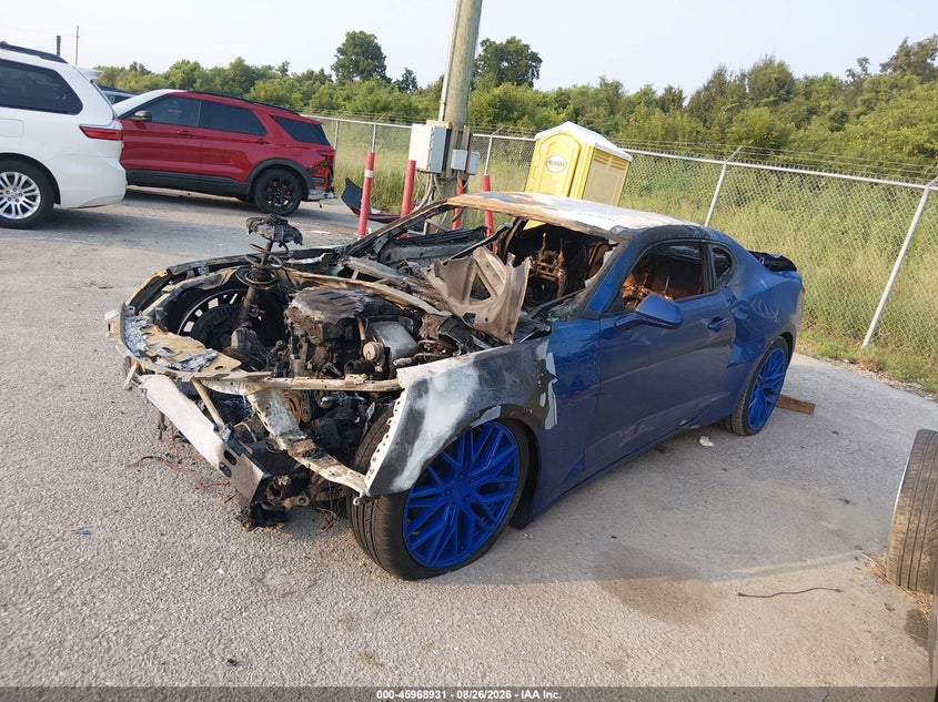 2019 Chevrolet Camaro, Engine Burn, IAAI, VIN 1G1FB1RX3K0118615 — photo 2
