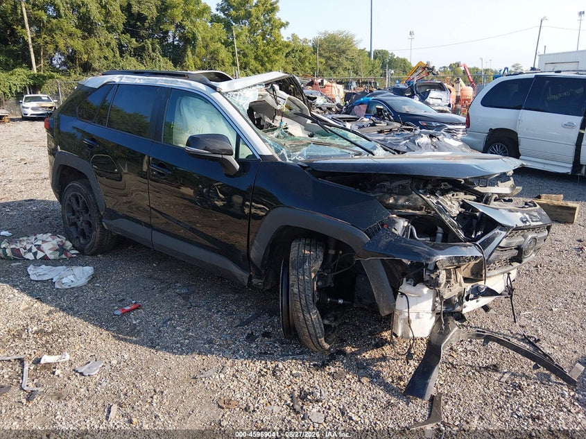 2020 TOYOTA RAV4 auction photo 1