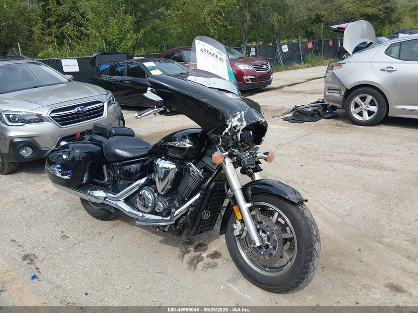YAMAHA XVS1300 2015