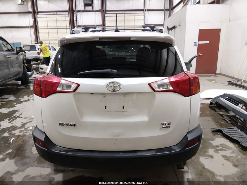 TOYOTA RAV4 - zdjęcie 17