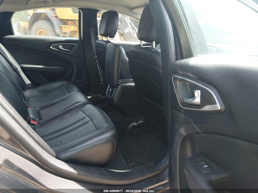 CHRYSLER 200 2015 VIN 1C3CCCCG7FN520081