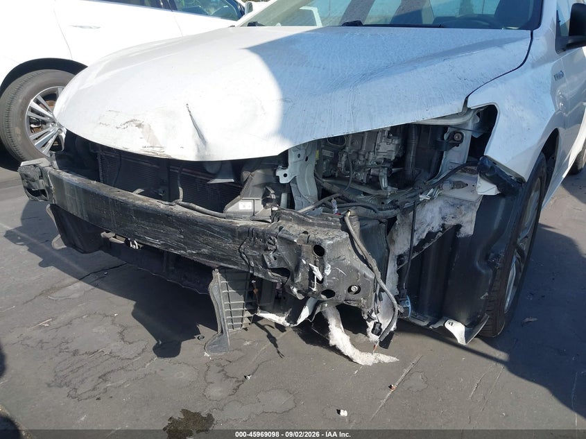 2016 TOYOTA CAMRY SEDAN 2.5L I-4 DOHC, VVT, 156HP