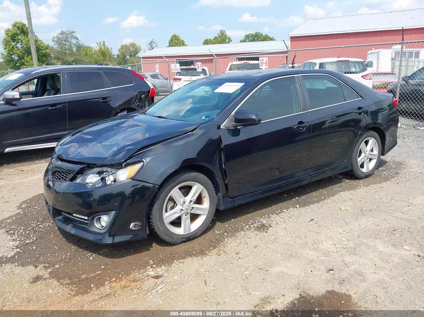 2013 Toyota Camry, Front End, IAAI, VIN 4T1BF1FK6DU668658 — photo 2