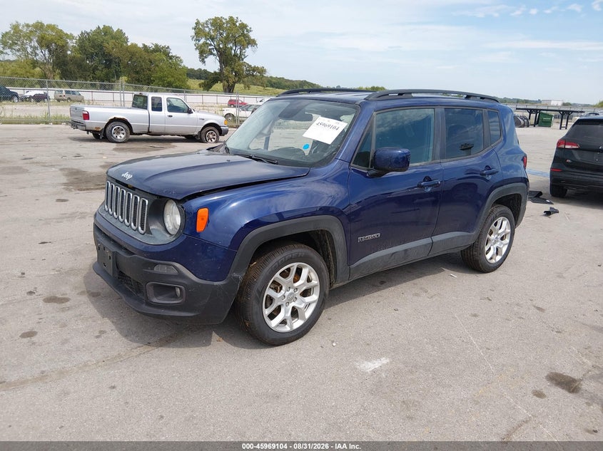 2017 Jeep Renegade, Right Front, IAAI, VIN ZACCJBBBXHPF70310 — photo 2