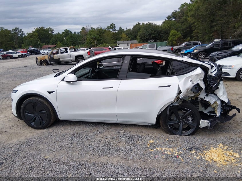 TESLA MODEL Y 2026 VIN 7SAYGDED9TA654311