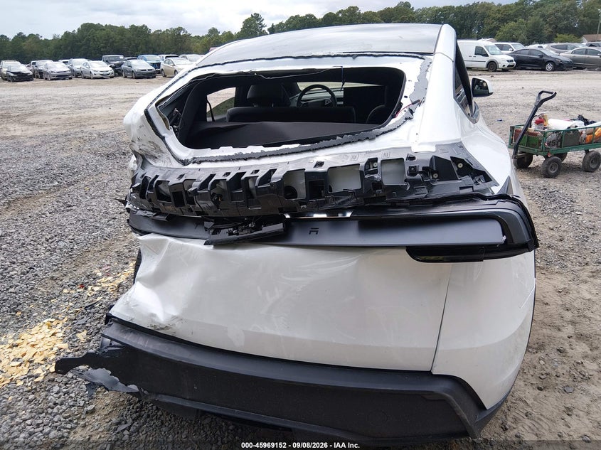 TESLA MODEL Y 2026 VIN 7SAYGDED9TA654311