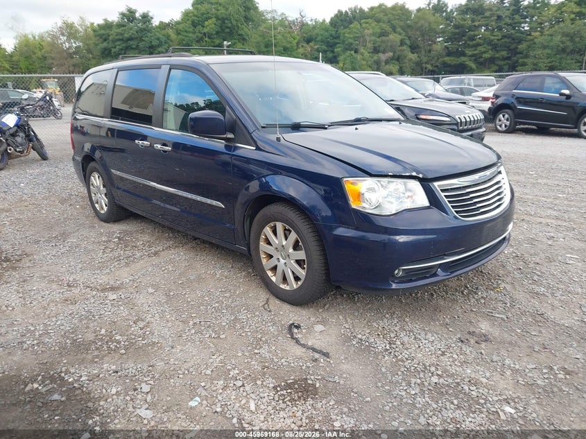 2016 CHRYSLER TOWN & COUNTRY auction photo 1