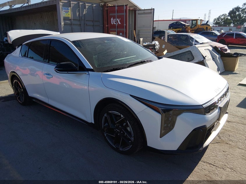 2025 KIA K4 — zdjęcie z aukcji