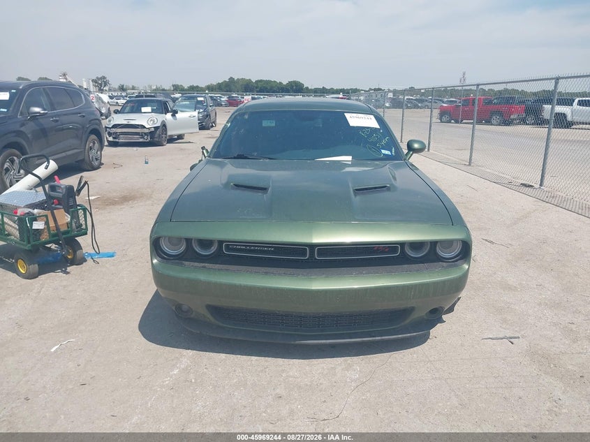 DODGE CHALLENGER - zdjęcie 12