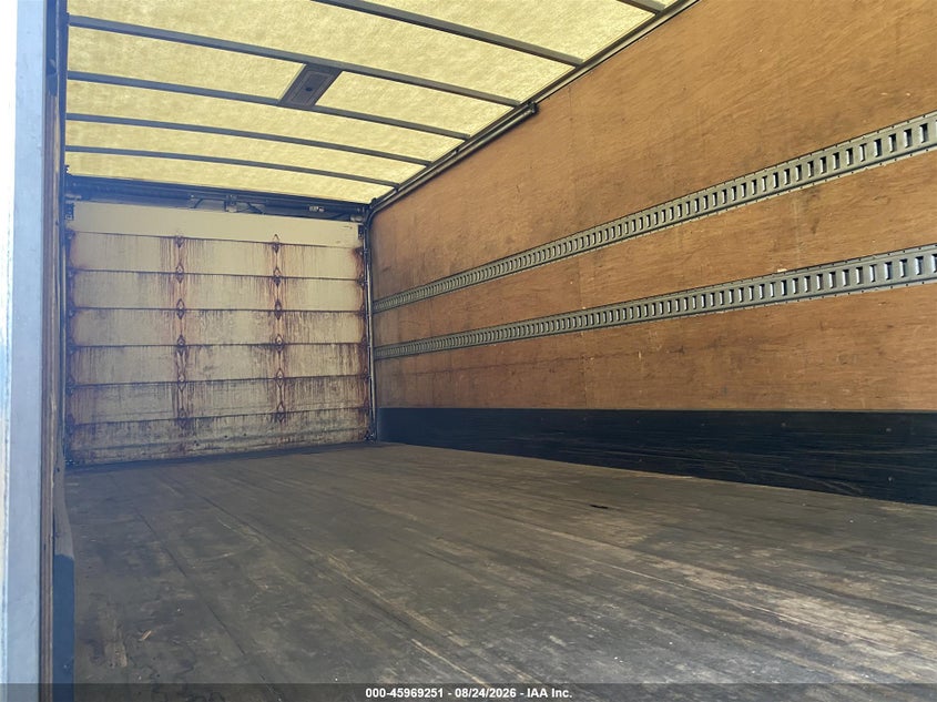2017 HINO 338 BOX TRUCK auction photo 5