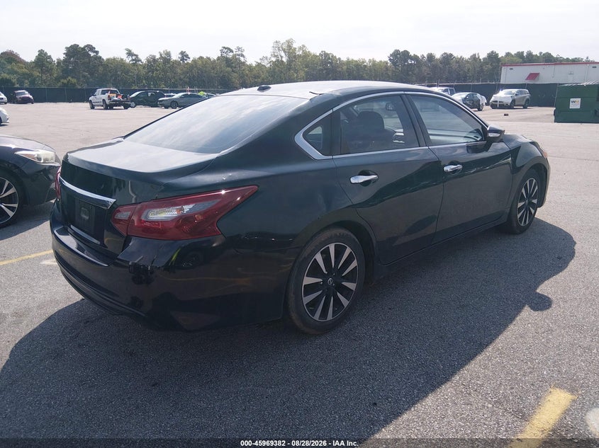 2018 NISSAN ALTIMA auction photo 4