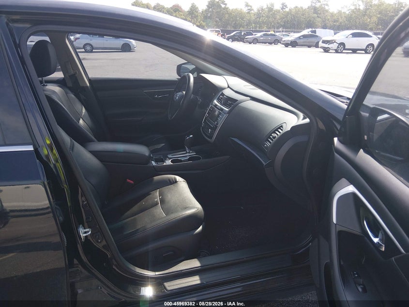 2018 NISSAN ALTIMA auction photo 5