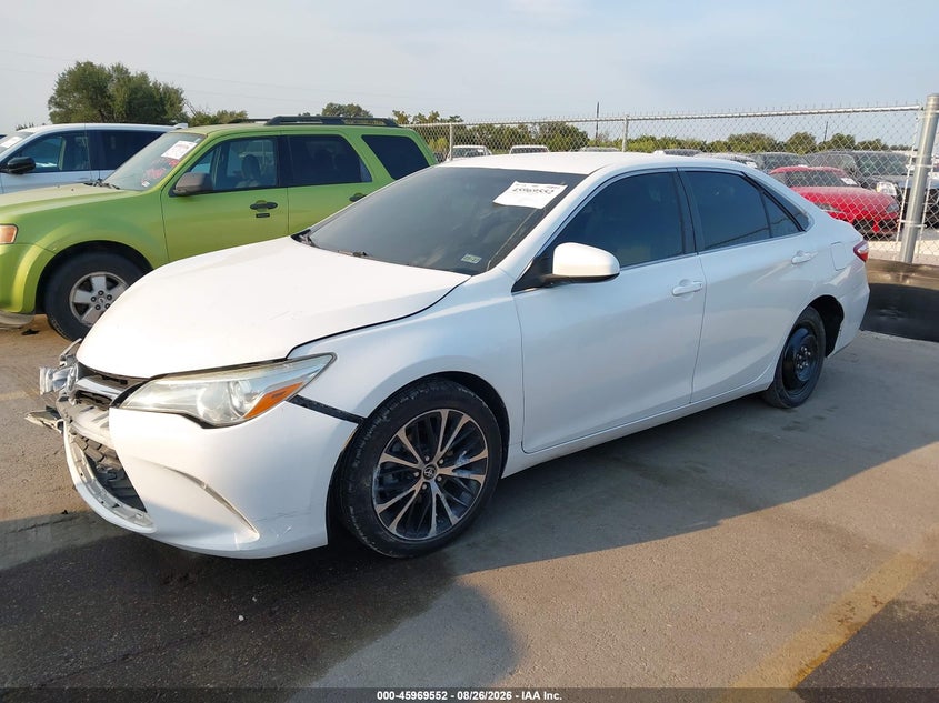 2016 Toyota Camry, Удар спереди, IAAI, VIN 4T4BF1FK5GR572806 — фото 2