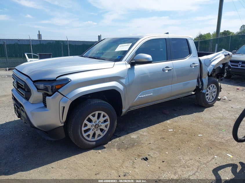 2026 Toyota Tacoma, Левый зад, IAAI, VIN 3TMLB5JN0TM292071 — фото 2