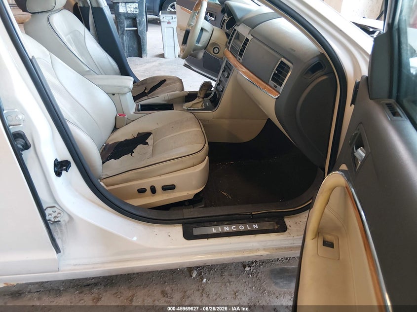 2010 LINCOLN MKZ auction photo 5