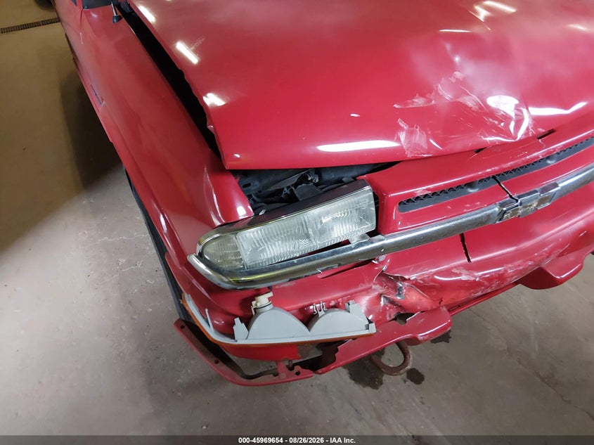2004 CHEVROLET BLAZER auction photo 6