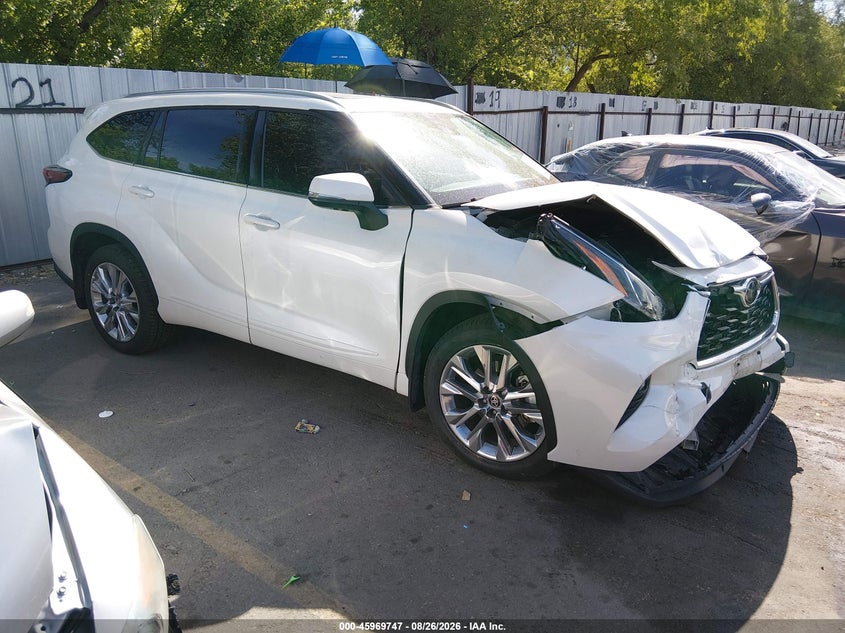 2021 TOYOTA HIGHLANDER auction photo 1