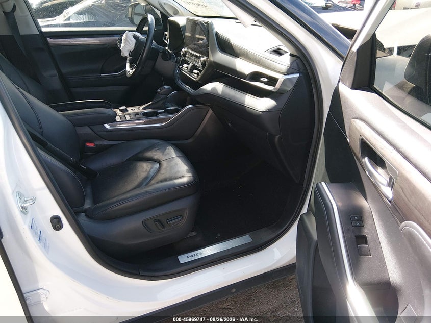 2021 TOYOTA HIGHLANDER auction photo 5