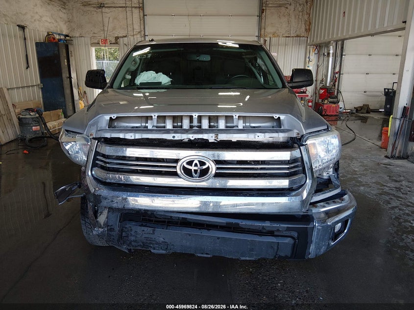 TOYOTA TUNDRA - zdjęcie 12