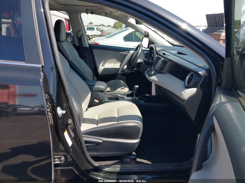 TOYOTA RAV4 HYBRID - zdjęcie 5