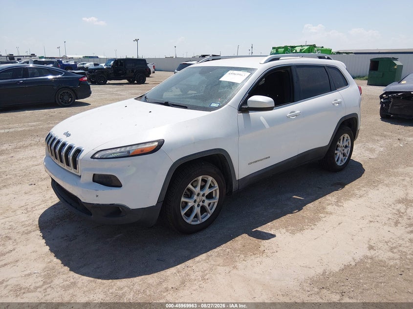 2015 Jeep Cherokee, Normal Wear & Tear, IAAI, VIN 1C4PJLCB4FW741591 — photo 2