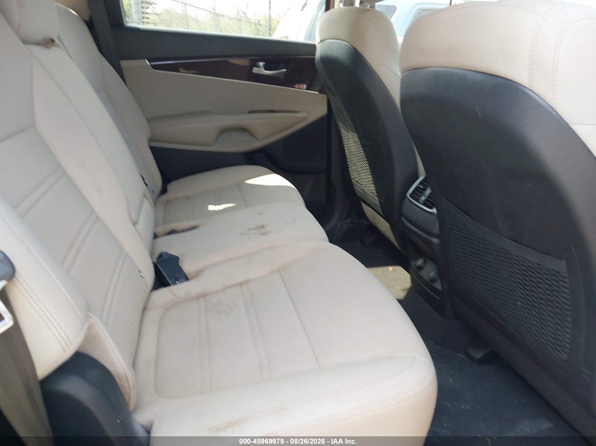 2017 KIA SORENTO auction photo 8
