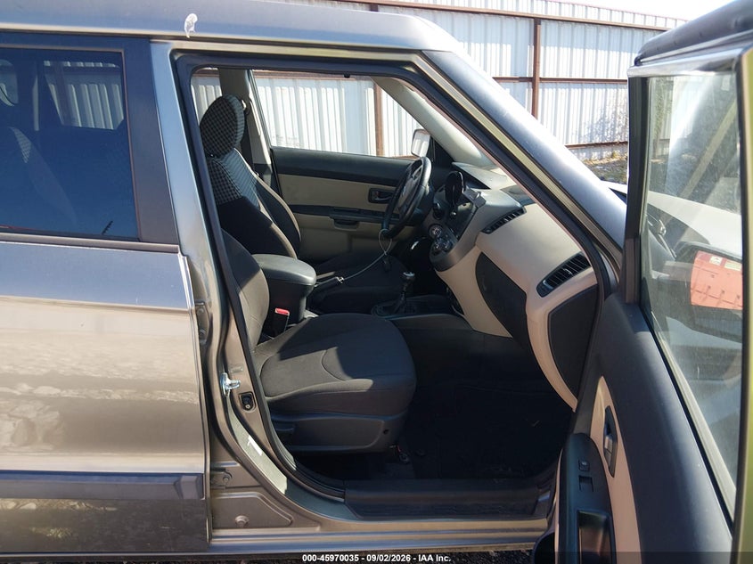 2010 KIA SOUL auction photo 5