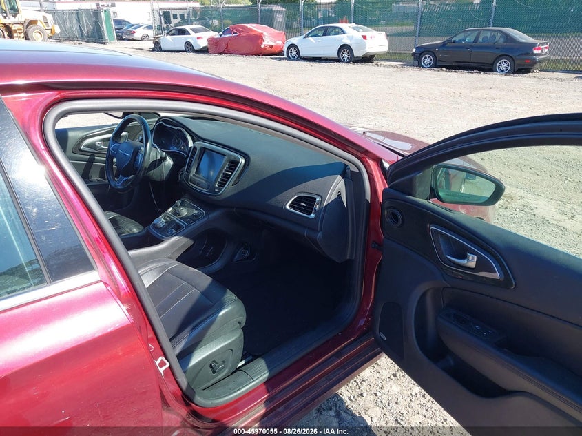 2015 CHRYSLER 200 auction photo 5