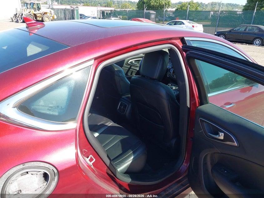 2015 CHRYSLER 200 auction photo 8