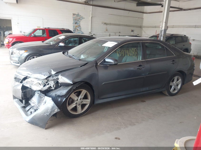 2013 Toyota Camry, Left Front, IAAI, VIN 4T1BF1FK0DU670146 — photo 2