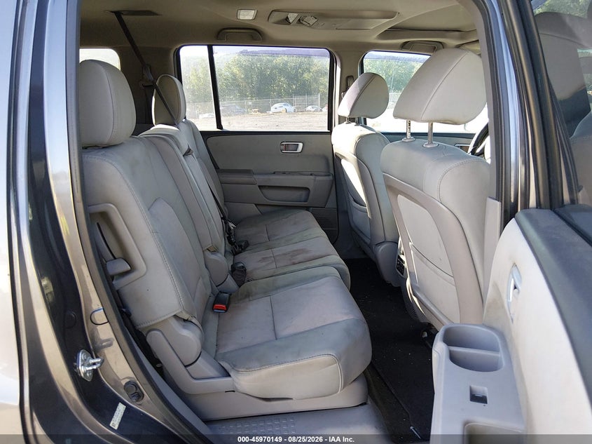 HONDA PILOT 2015 VIN 5FNYF4H38FB073960