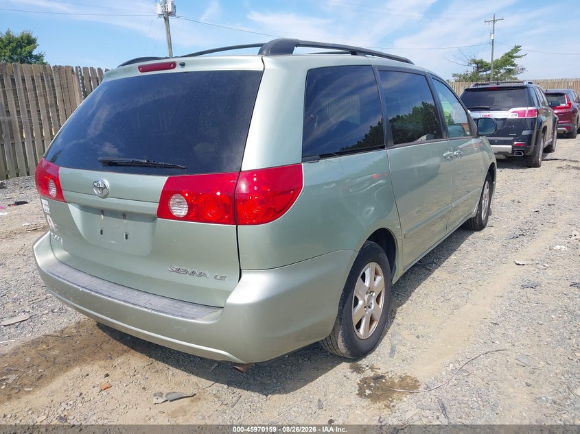 2008 TOYOTA SIENNA auction photo 4