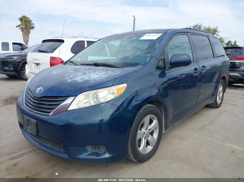 2012 Toyota Sienna, Обычный износ, IAAI, VIN 5TDKK3DC9CS260536 — фото 2