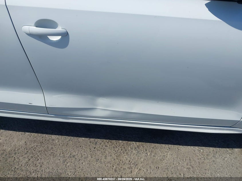 2014 VOLKSWAGEN JETTA auction photo 6