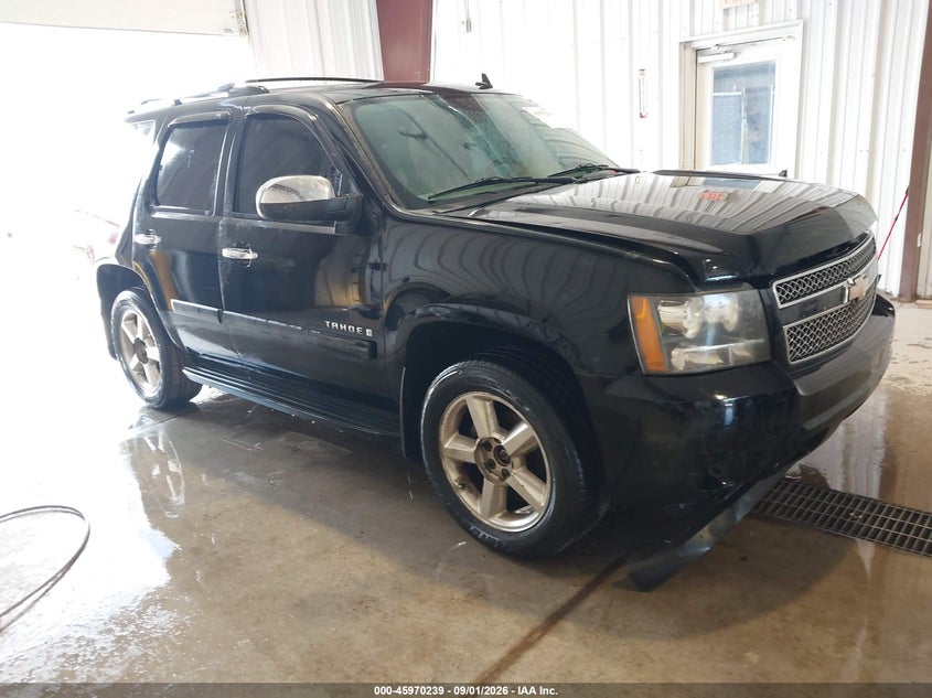 Фото 1 - CHEVROLET TAHOE