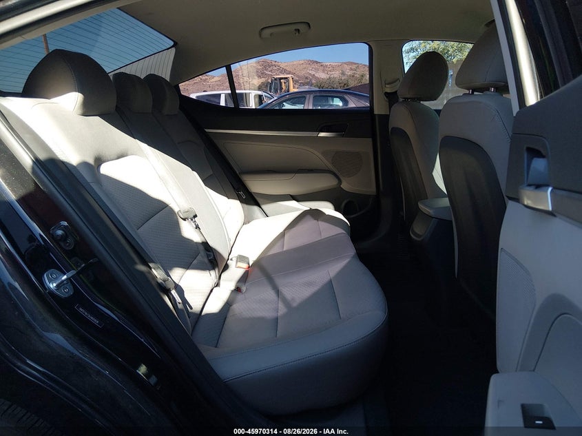2020 HYUNDAI ELANTRA auction photo 8