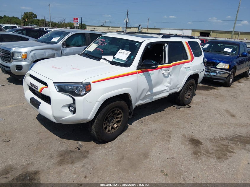 2023 Toyota 4Runner, Обидва боки, IAAI, VIN JTEUU5JR9P6111231 — фото 2