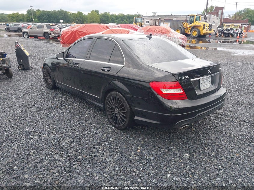 2013 MERCEDES-BENZ C 300 auction photo 3
