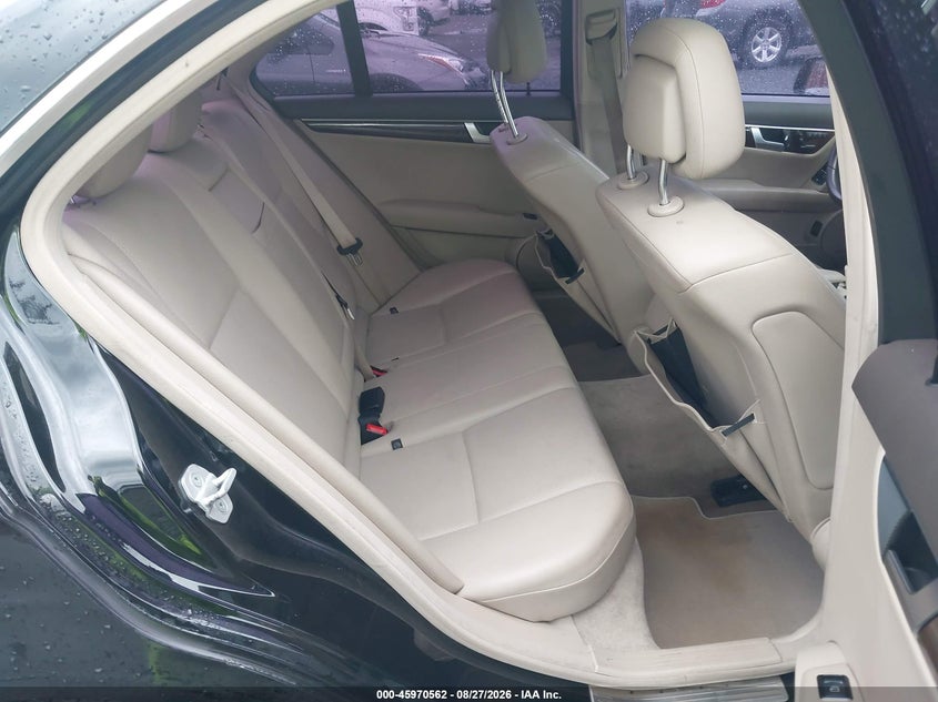 2013 MERCEDES-BENZ C 300 auction photo 8