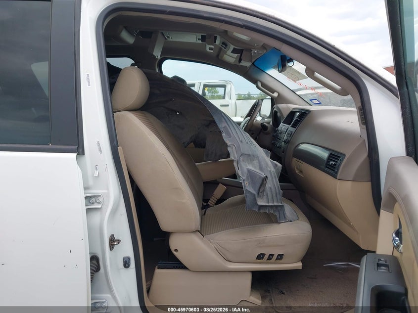2015 NISSAN ARMADA auction photo 5