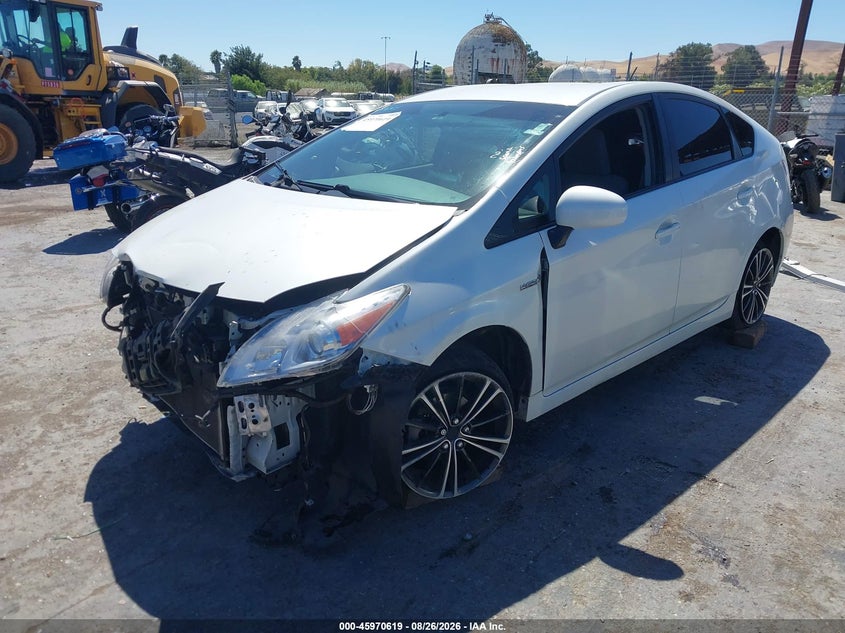 2011 Toyota Prius, Front End, IAAI, VIN JTDKN3DU3B1424973 — photo 2