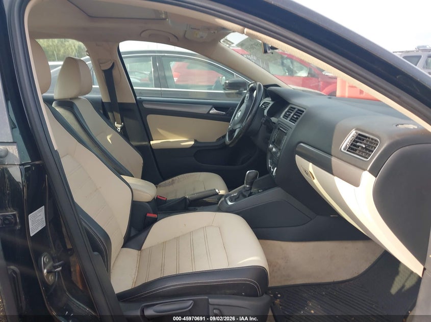 2014 VOLKSWAGEN JETTA auction photo 5