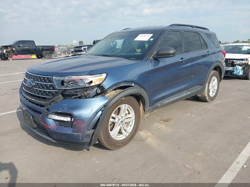 2020 Ford Explorer, Left Front, IAAI, VIN 1FMSK8DH1LGB40549 — photo 2