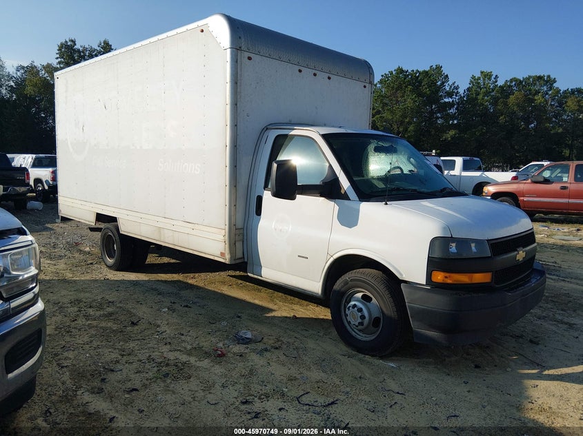 2020 CHEVROLET EXPRESS CUTAWAY auction photo 1