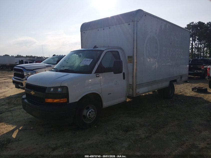2020 CHEVROLET EXPRESS CUTAWAY auction photo 2