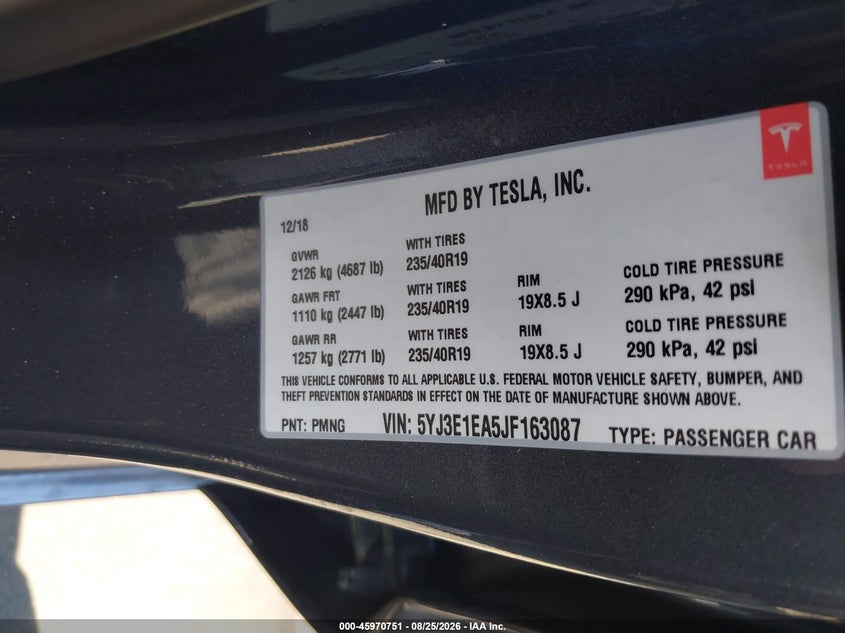 TESLA MODEL 3 - zdjęcie 9