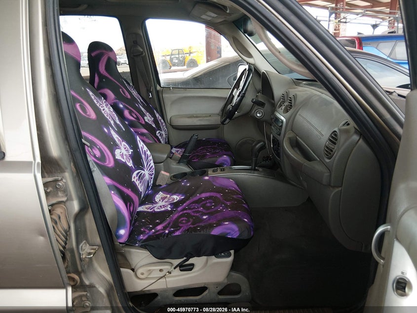 2005 JEEP LIBERTY auction photo 5